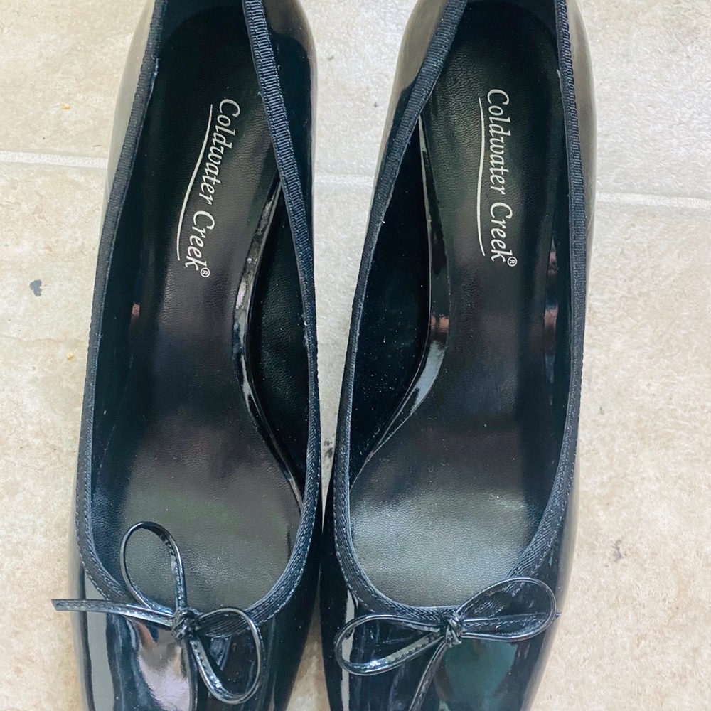 Shoes - Picture 2 of 5